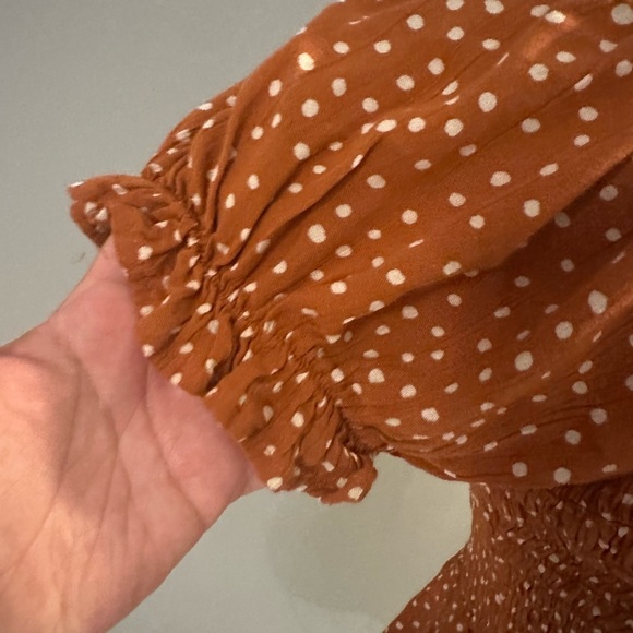 Angie Orange top with White Dots - Picture 4 of 7